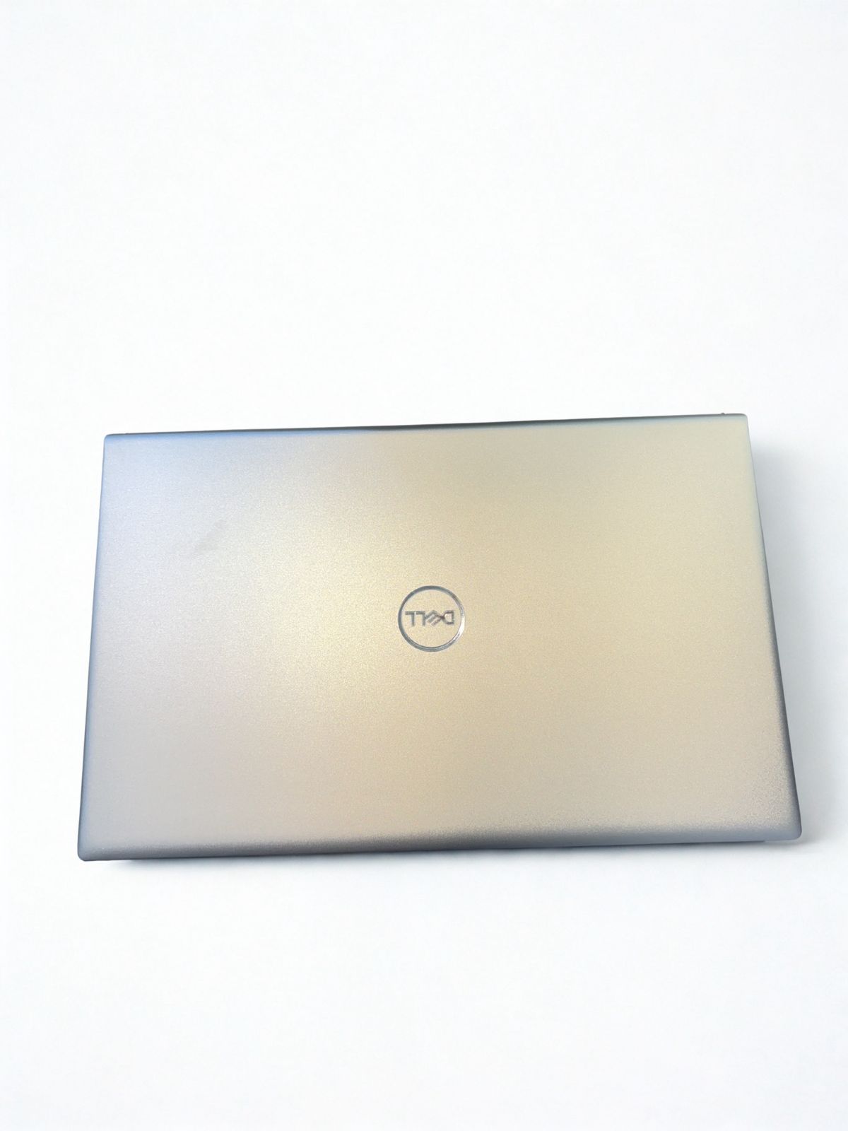 Dell Inspiron 15 5510, Windows 11,Intel® Core™ i7, 8GB,Placa de vídeo gforce MX450 2g  512GB SSD, 14''