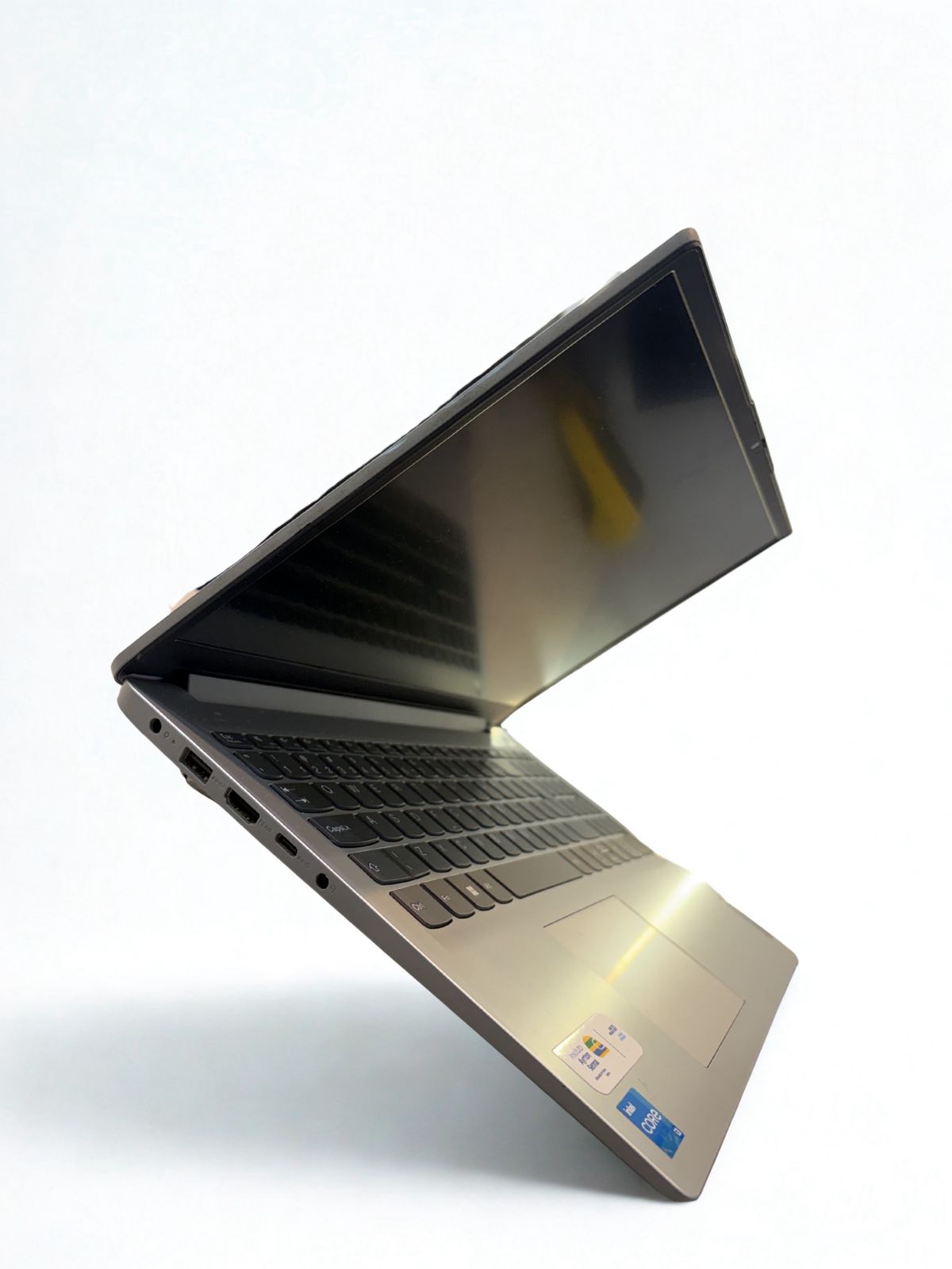 Lenovo idelpad 1 15iau7 , Windows 11,Intel® Core™ i3, 8GB, 240GB SSD, 15,6''